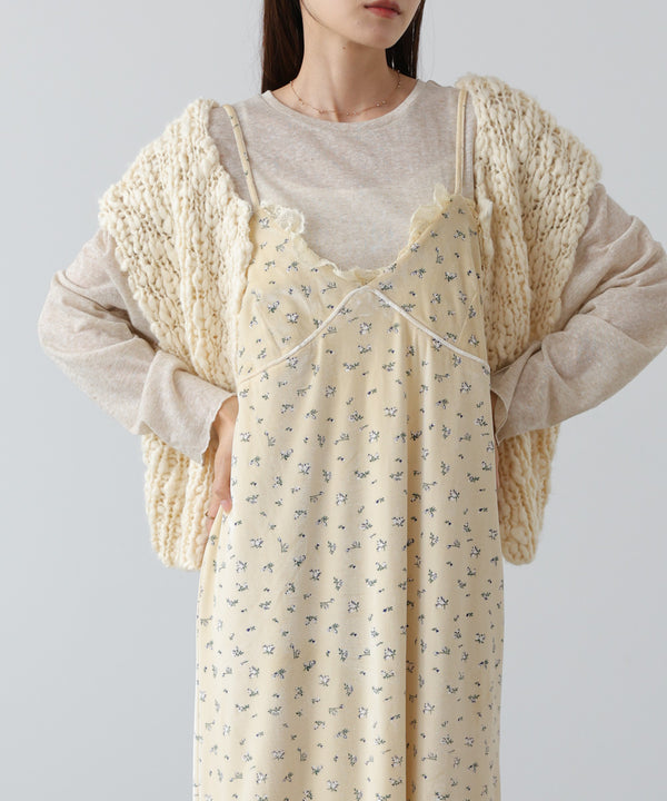 小花柄レース付きベロアキャミワンピース