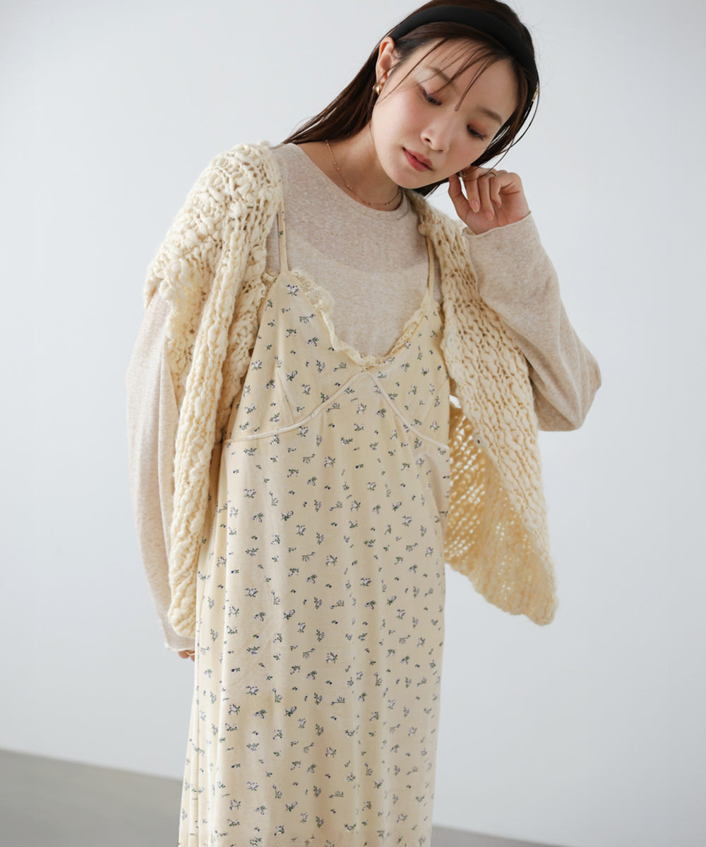 小花柄レース付きベロアキャミワンピース