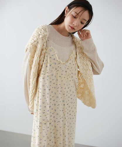 小花柄レース付きベロアキャミワンピース