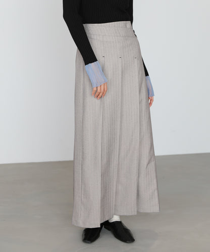 ピンストライプサイドプリーツスカート