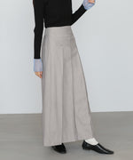 ピンストライプサイドプリーツスカート