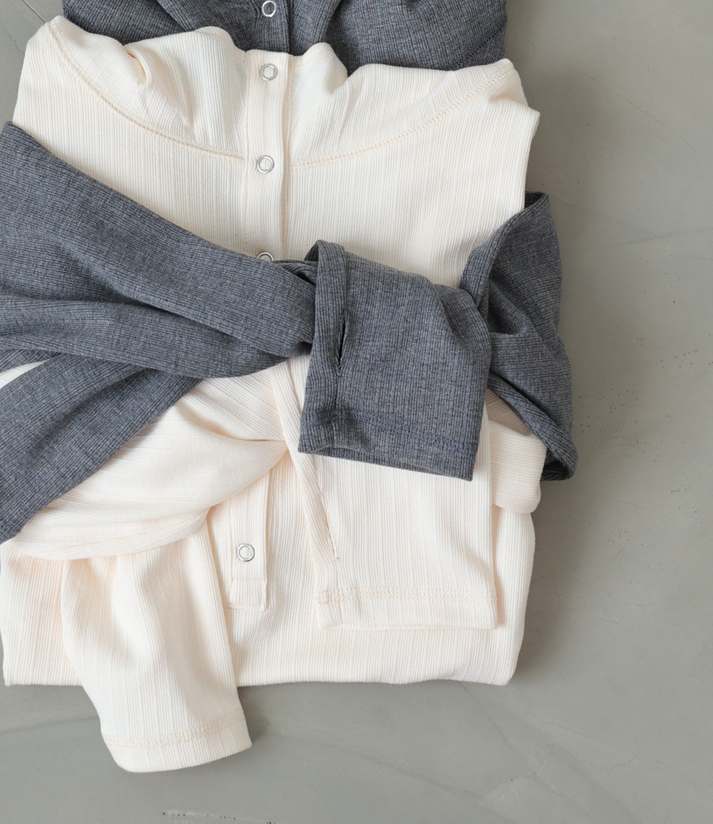 リブフーディーサムホール付カットトップス