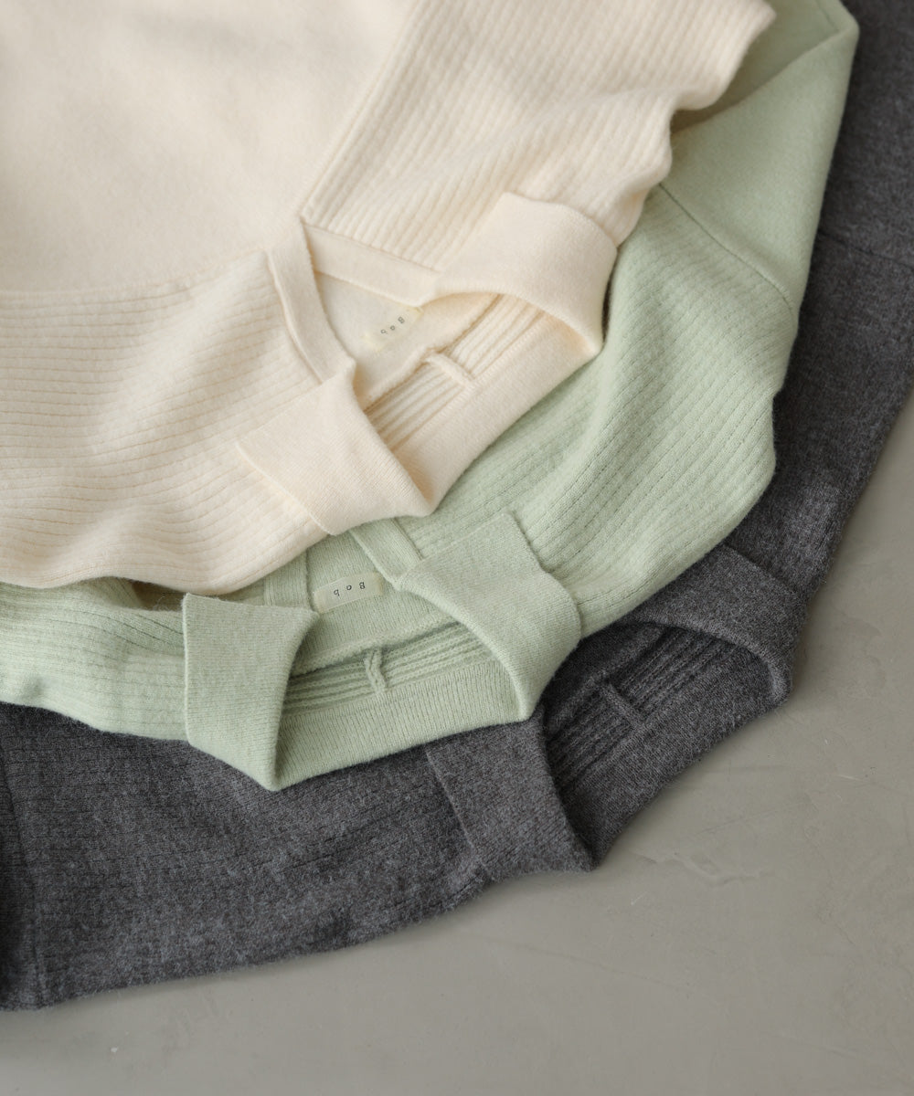 襟付きリブ切替サイドドロストニットトップス