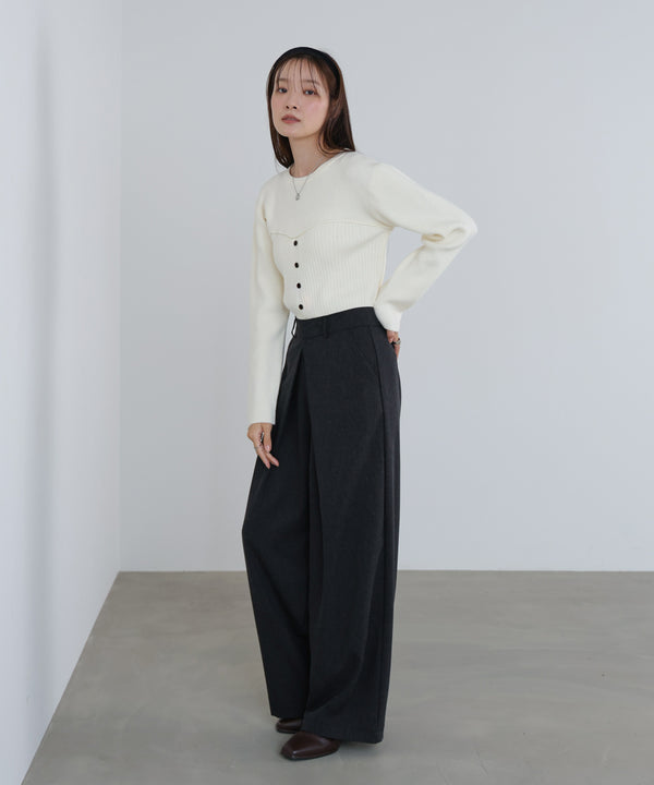 ビスチェライクニットトップス