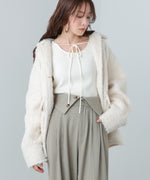 スリットニットトップス