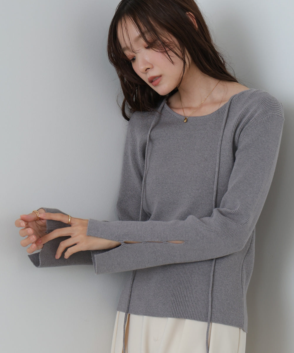 スリットニットトップス