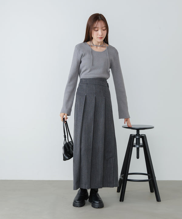 スリットニットトップス