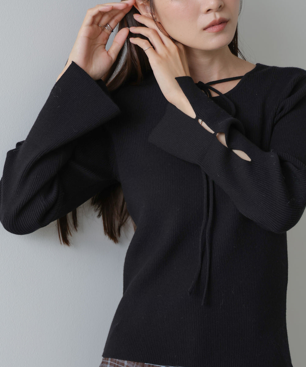 スリットニットトップス