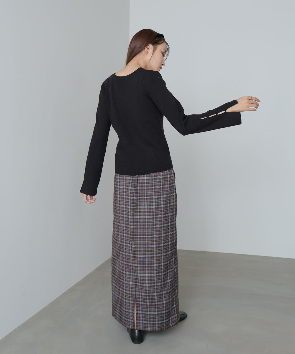 スリットニットトップス