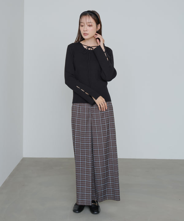 スリットニットトップス