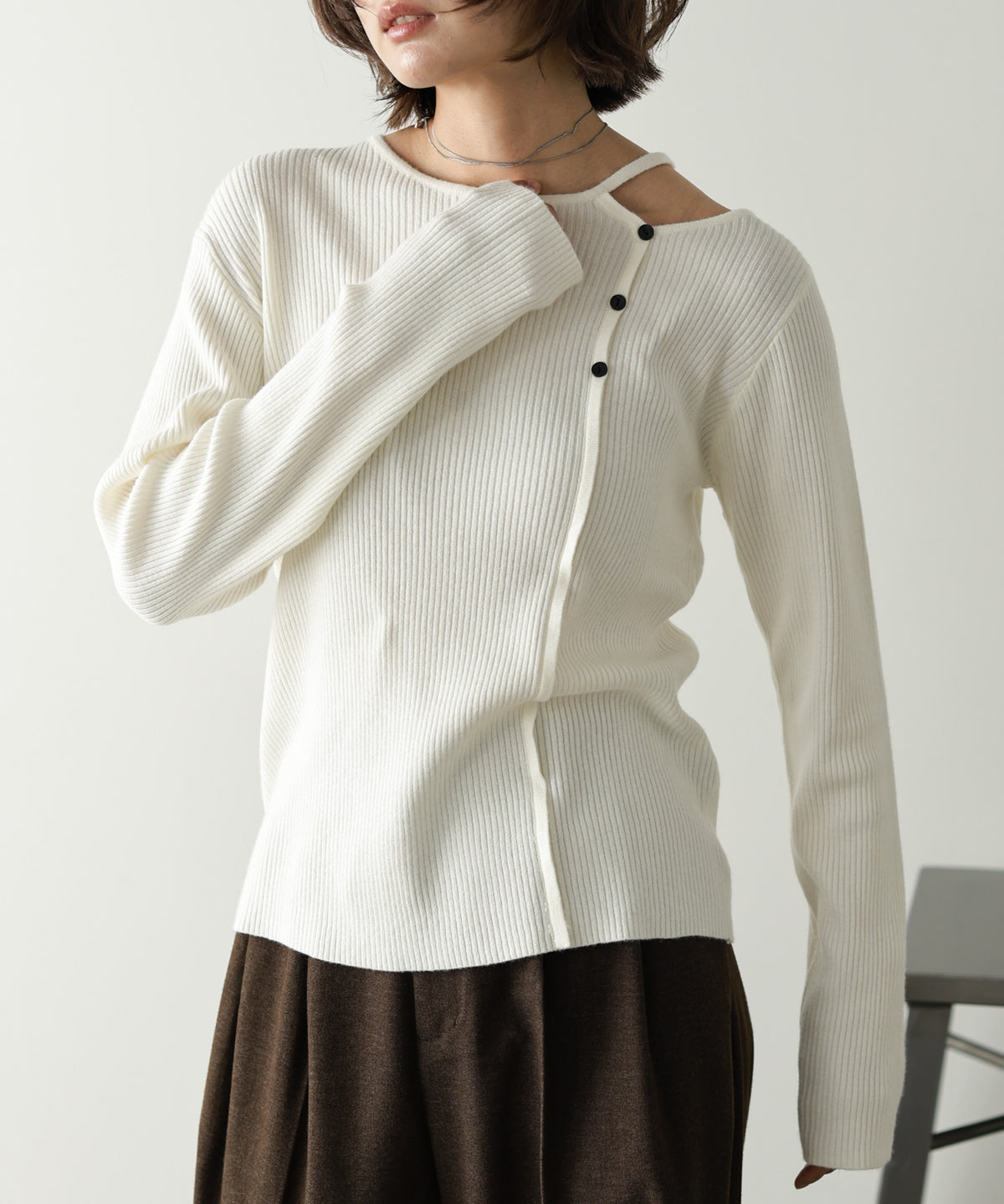 ショルダースリットニットトップス