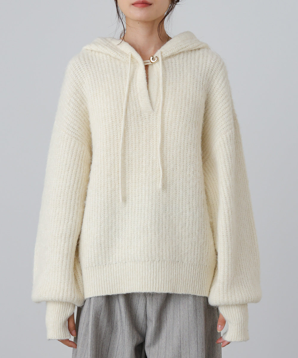 フーディーニットトップス