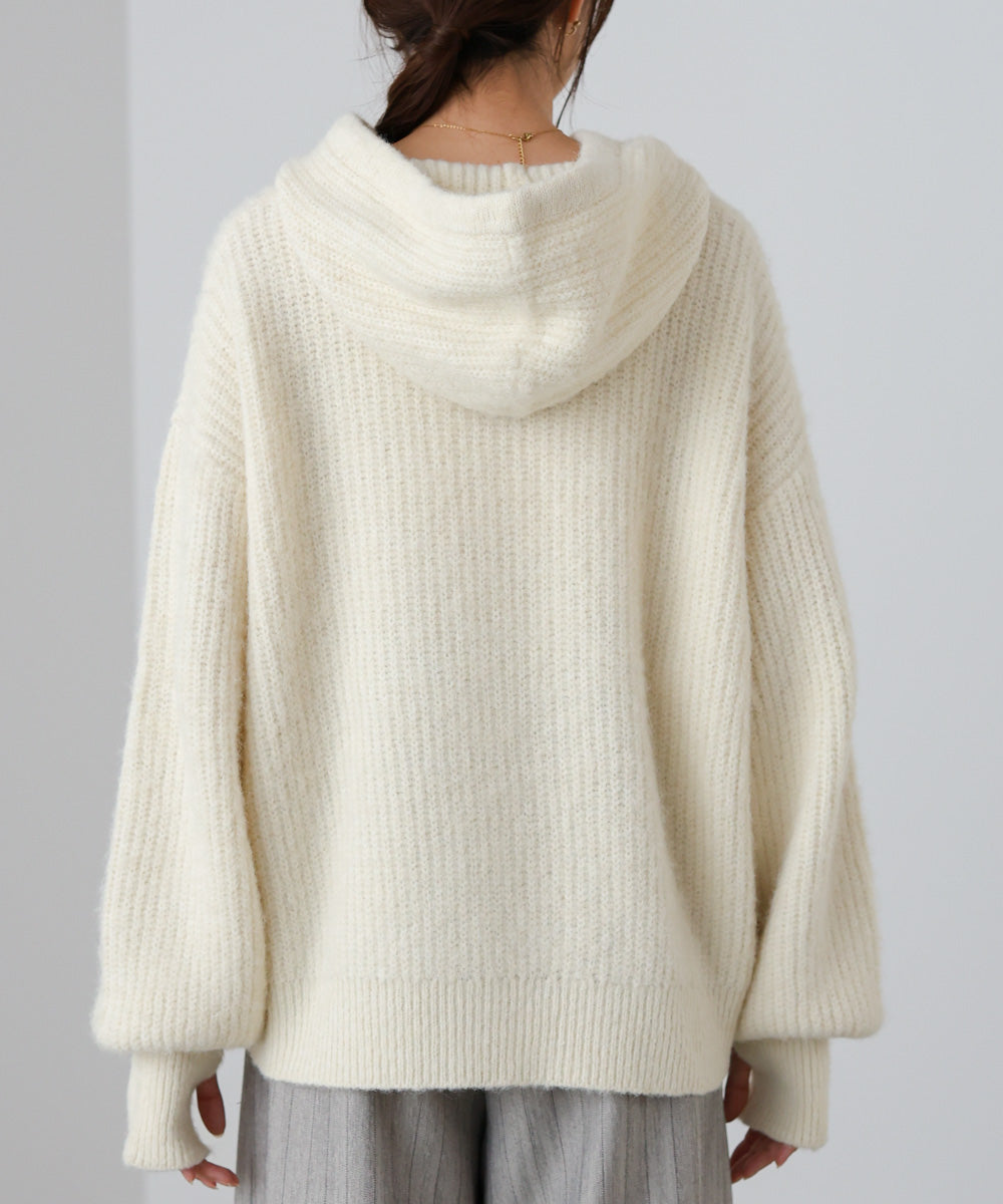 フーディーニットトップス