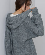 フーディーニットトップス