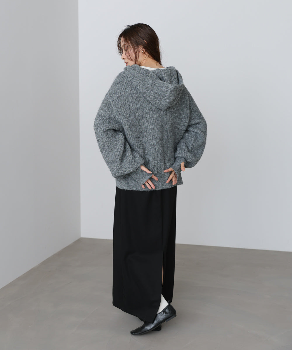 フーディーニットトップス