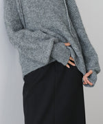 フーディーニットトップス