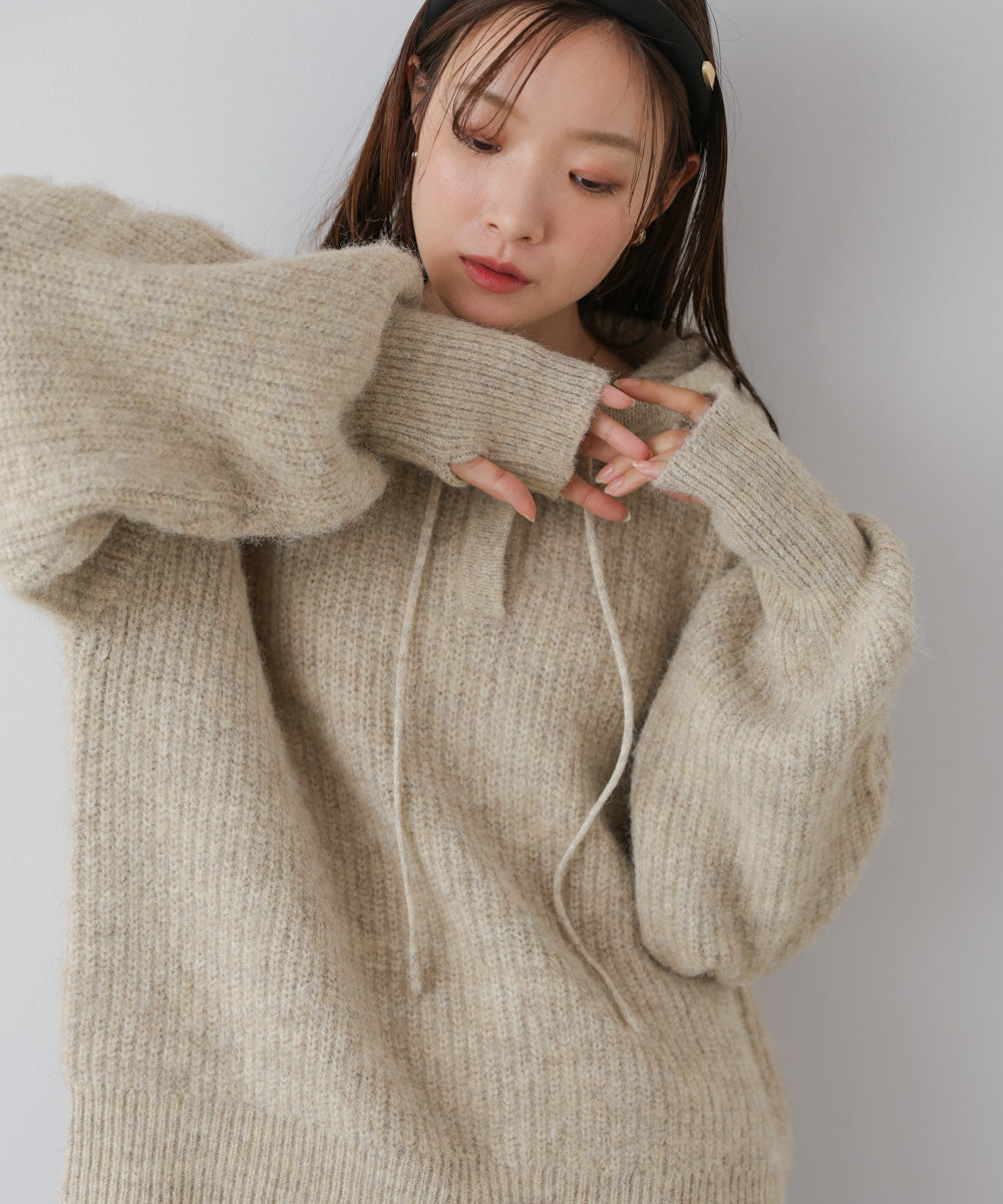 フーディーニットトップス