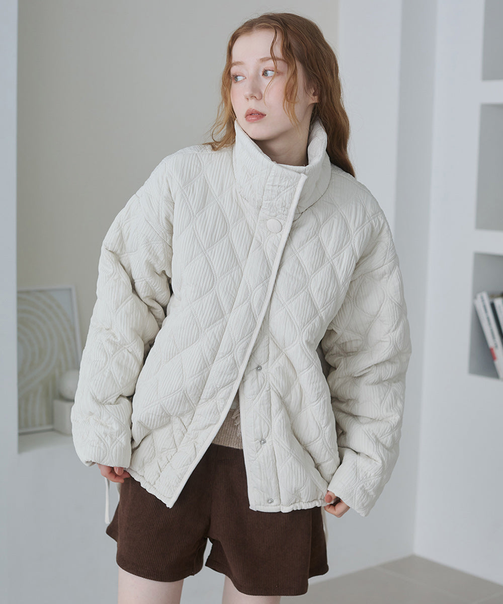 ウェーブキルティング中綿ミドルコート