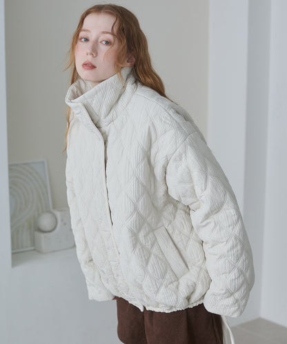 ウェーブキルティング中綿ミドルコート