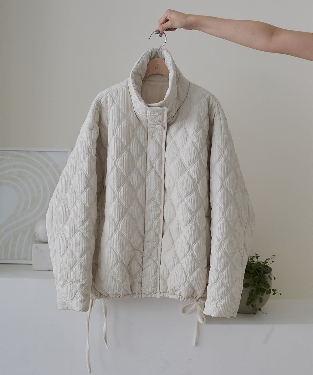 ウェーブキルティング中綿ミドルコート