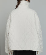 ウェーブキルティング中綿ミドルコート