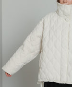 ウェーブキルティング中綿ミドルコート