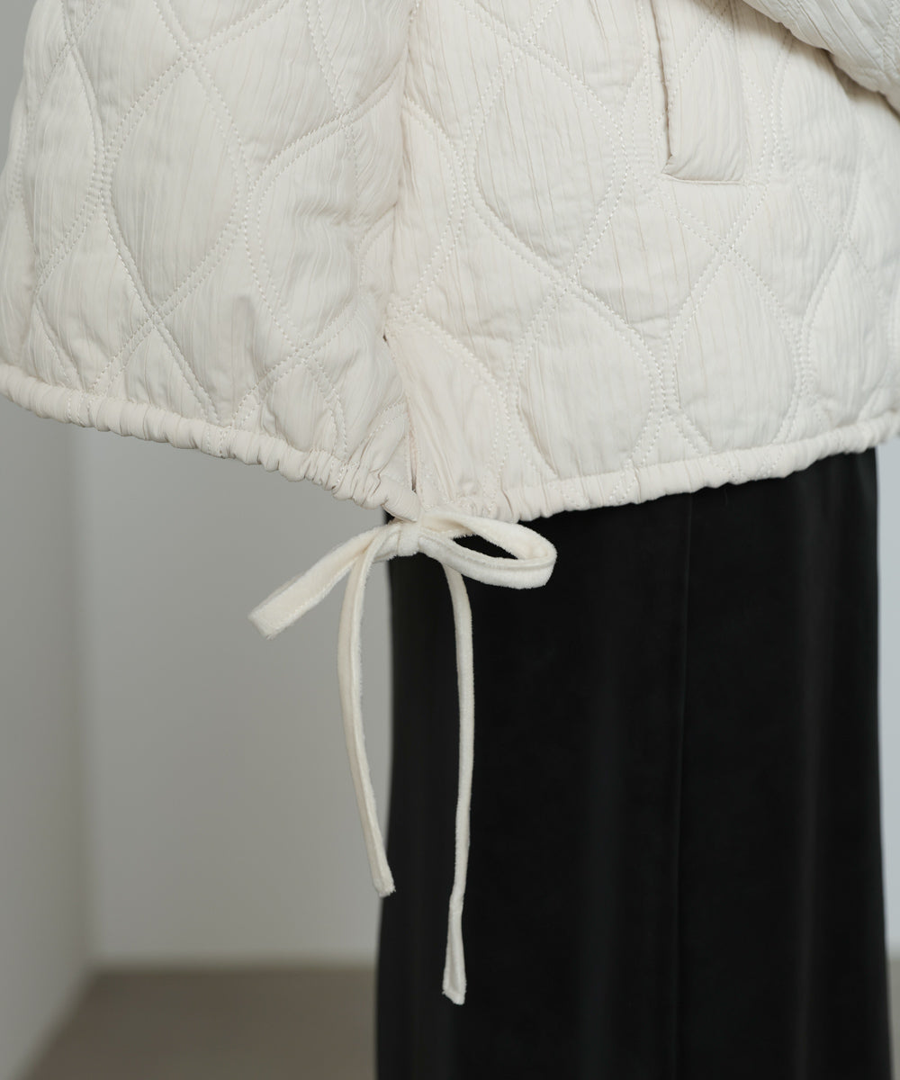 ウェーブキルティング中綿ミドルコート