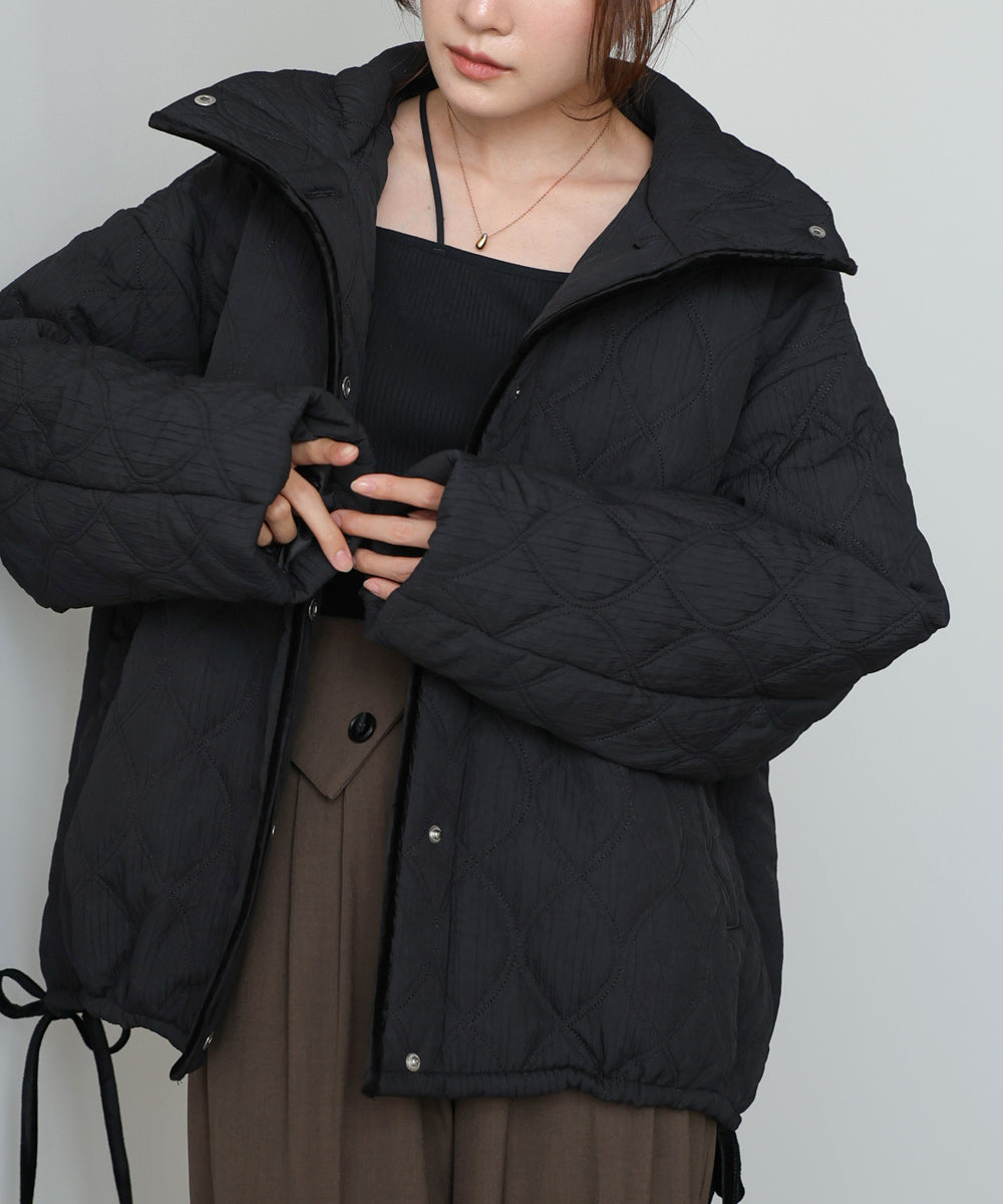 ウェーブキルティング中綿ミドルコート