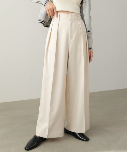 ツータックワイドパンツ