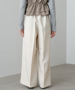 ツータックワイドパンツ