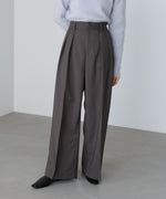 ツータックワイドパンツ