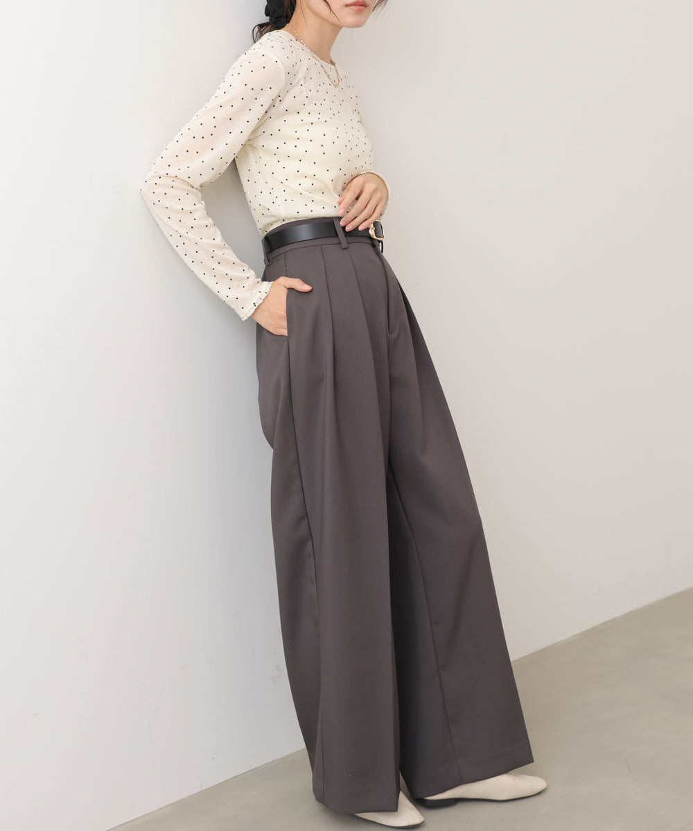 ツータックワイドパンツ