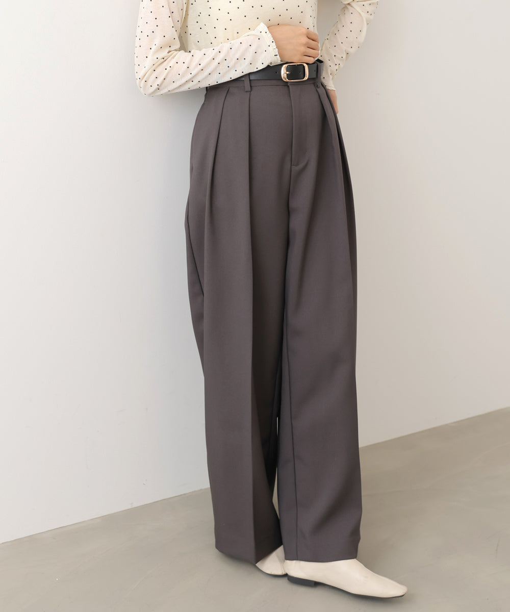 ツータックワイドパンツ
