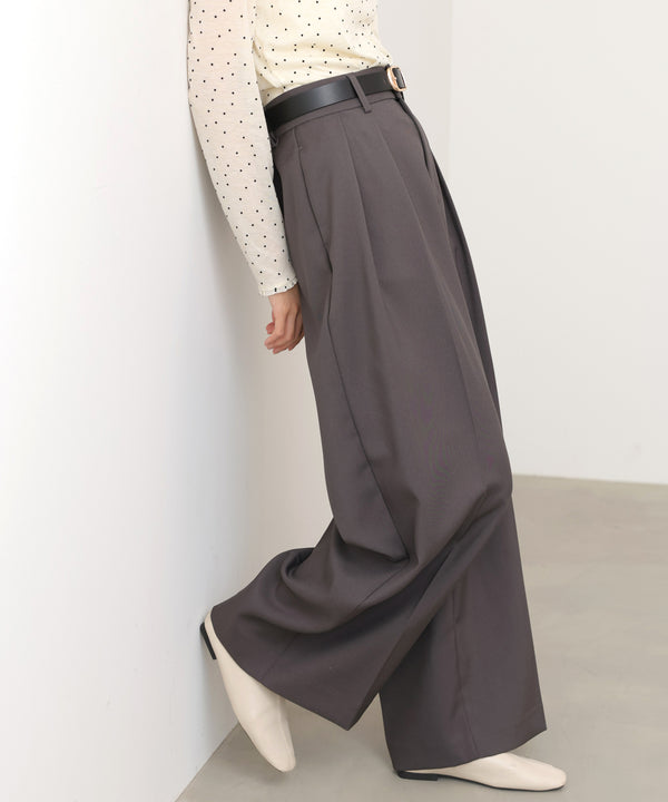 ツータックワイドパンツ
