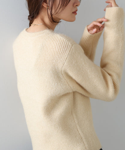 シャギーシャイニーニット