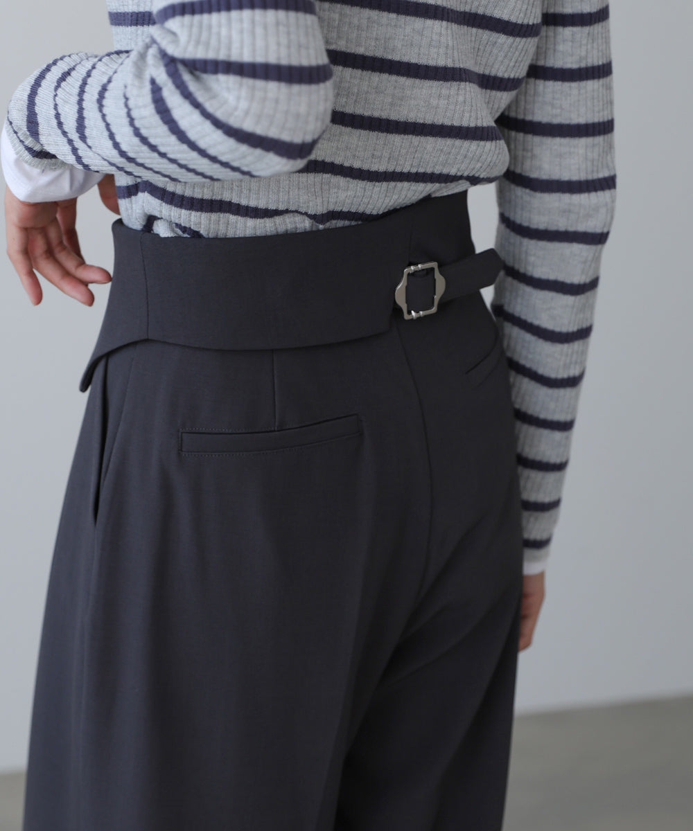 ウエストフラップ釦ワイドタックパンツ