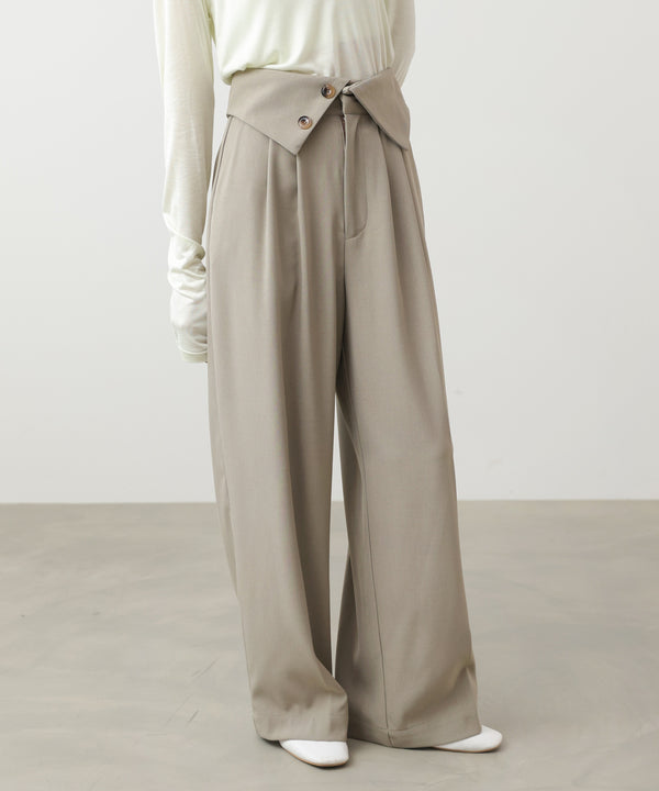 ウエストフラップ釦ワイドタックパンツ