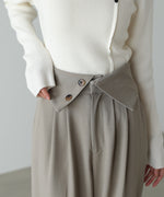 ウエストフラップ釦ワイドタックパンツ