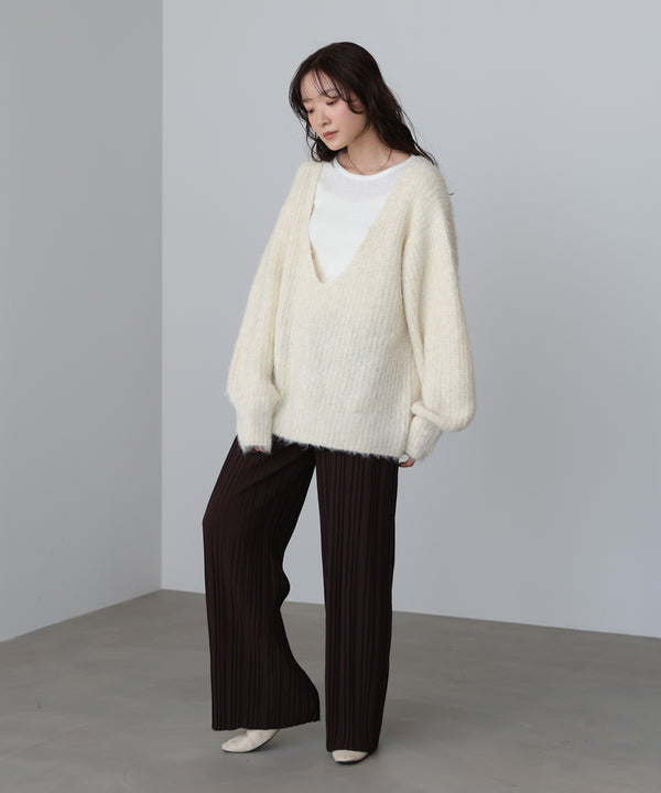 ワイドＶネックルーズニットプルオーバー