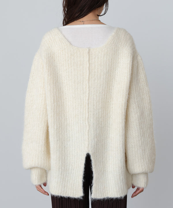 ワイドＶネックルーズニットプルオーバー