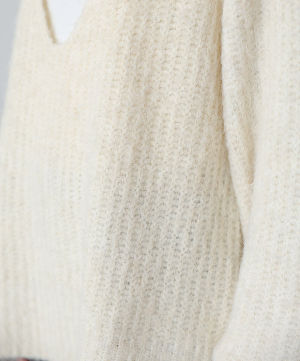 ワイドＶネックルーズニットプルオーバー