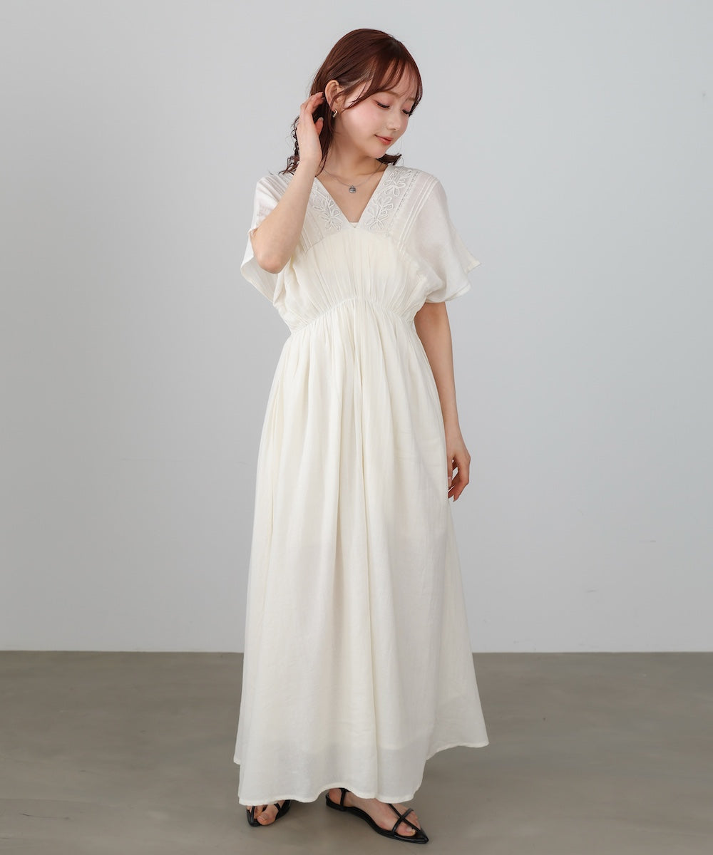 【選べるサイズ展開】テープ刺繍ピンタックレースワンピース