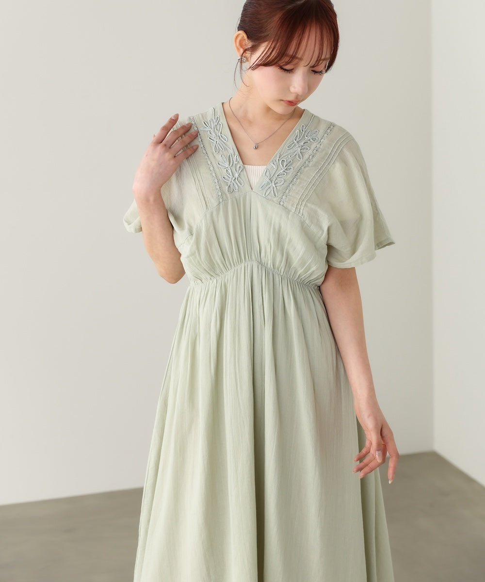 【選べるサイズ展開】テープ刺繍ピンタックレースワンピース