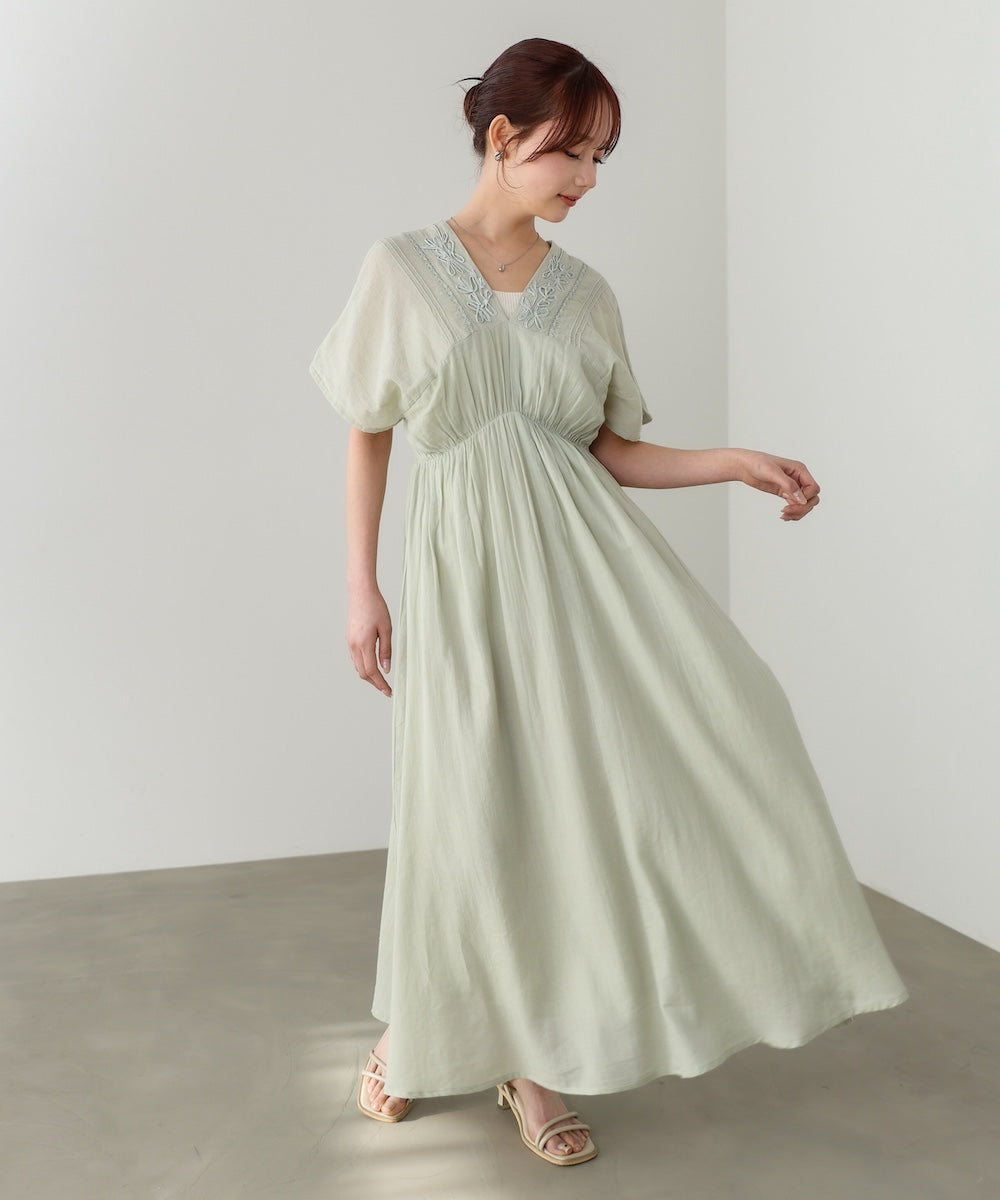 【選べるサイズ展開】テープ刺繍ピンタックレースワンピース