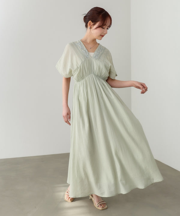 【選べるサイズ展開】テープ刺繍ピンタックレースワンピース