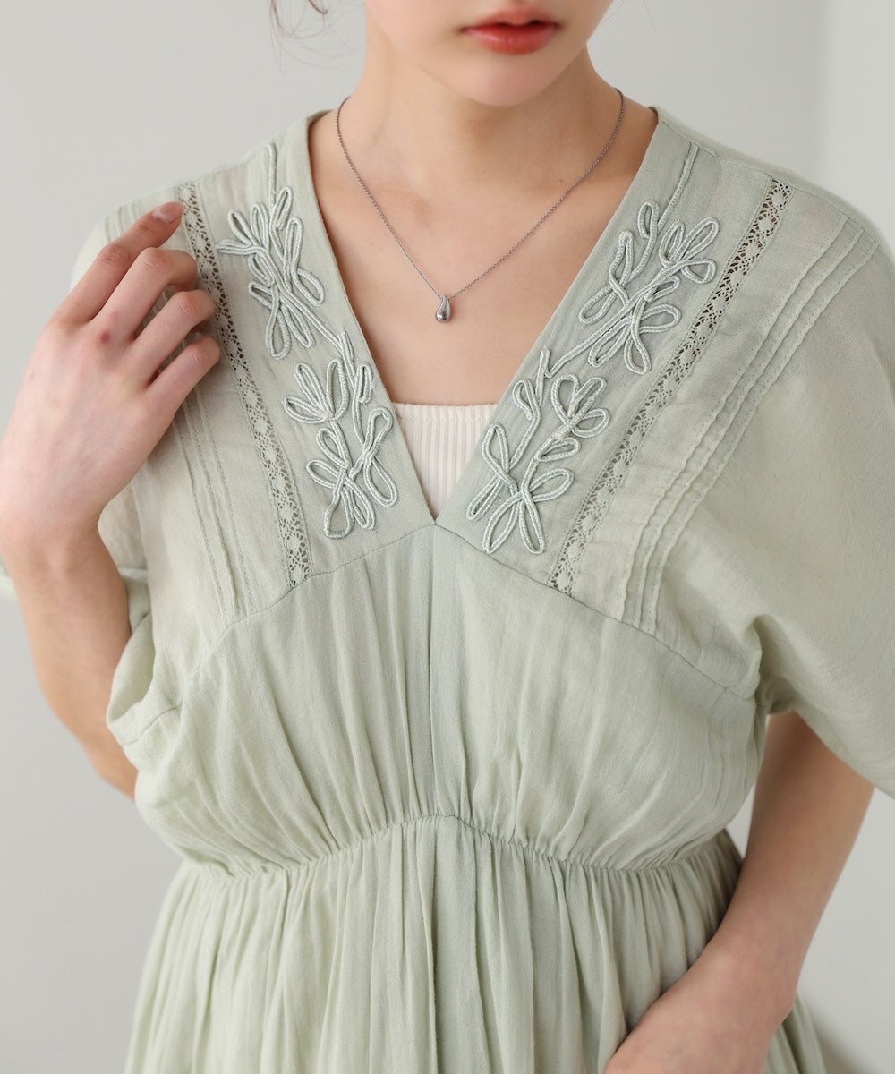 【選べるサイズ展開】テープ刺繍ピンタックレースワンピース