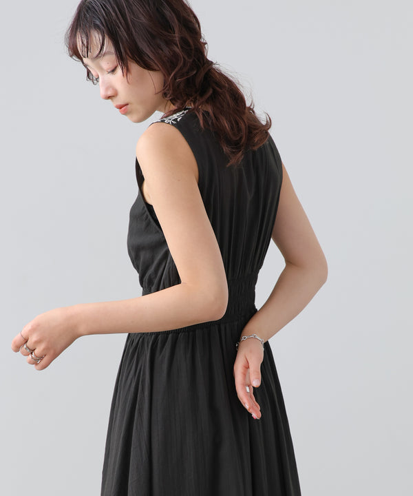 【選べるサイズ展開】スカラップ刺繍ウエストギャザーワンピース