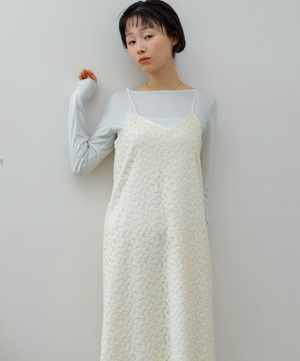 刺繍フラワーキャミワンピース