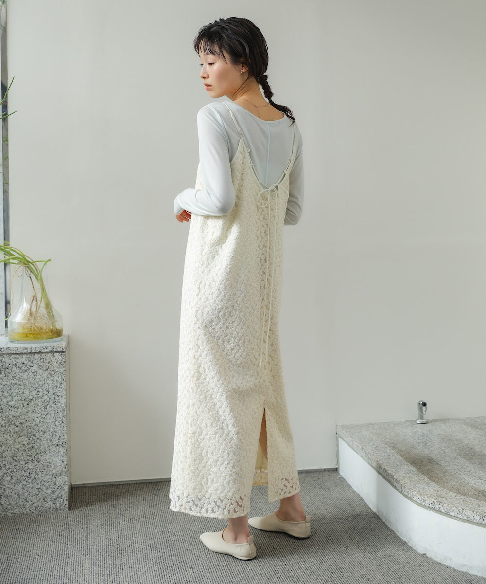 刺繍フラワーキャミワンピース