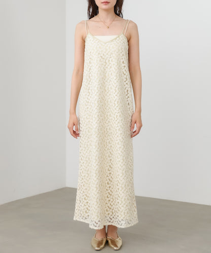 刺繍フラワーキャミワンピース